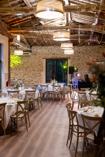 J-15 avant la reprise des mariages !✨, Grezieu-le-Marché, vers Saint-Martin-en-Haut, La Cour de Marius