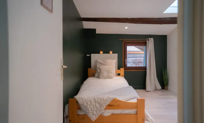 La chambre "Laurence" rénovée !, Grezieu-le-Marché, vers Saint-Martin-en-Haut, La Cour de Marius