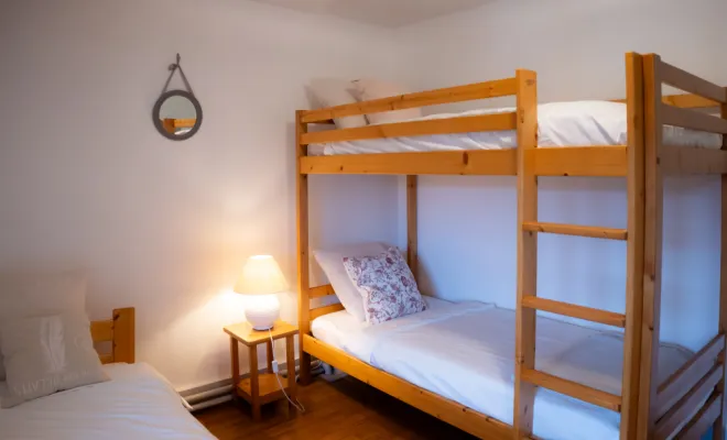 La chambre "Fleur", Grezieu-le-Marché, vers Saint-Martin-en-Haut, La Cour de Marius