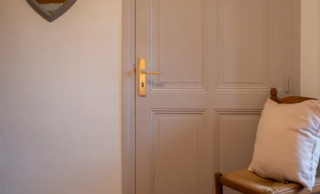 La chambre "Fleur", Grezieu-le-Marché, vers Saint-Martin-en-Haut, La Cour de Marius