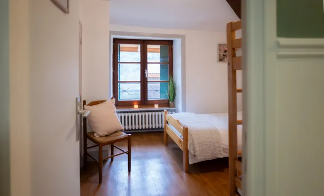 La chambre "Fleur", Grezieu-le-Marché, vers Saint-Martin-en-Haut, La Cour de Marius